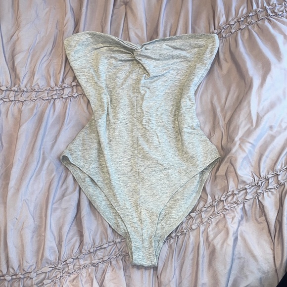 Forever 21 Tops - SLEEVELESS BODYSUIT